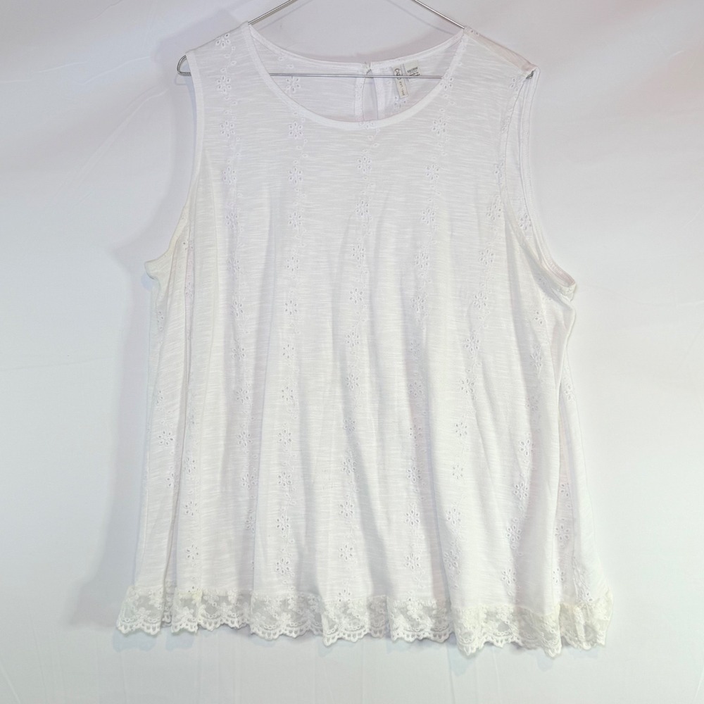 Cato Women's White 18/20W‎ Sleeveless Top Eyelet Lace Trim Blouse